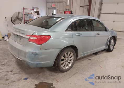 2013 Chrysler 200 Touring from USA, damaged, VIN 1C3CCBBB7DN505352